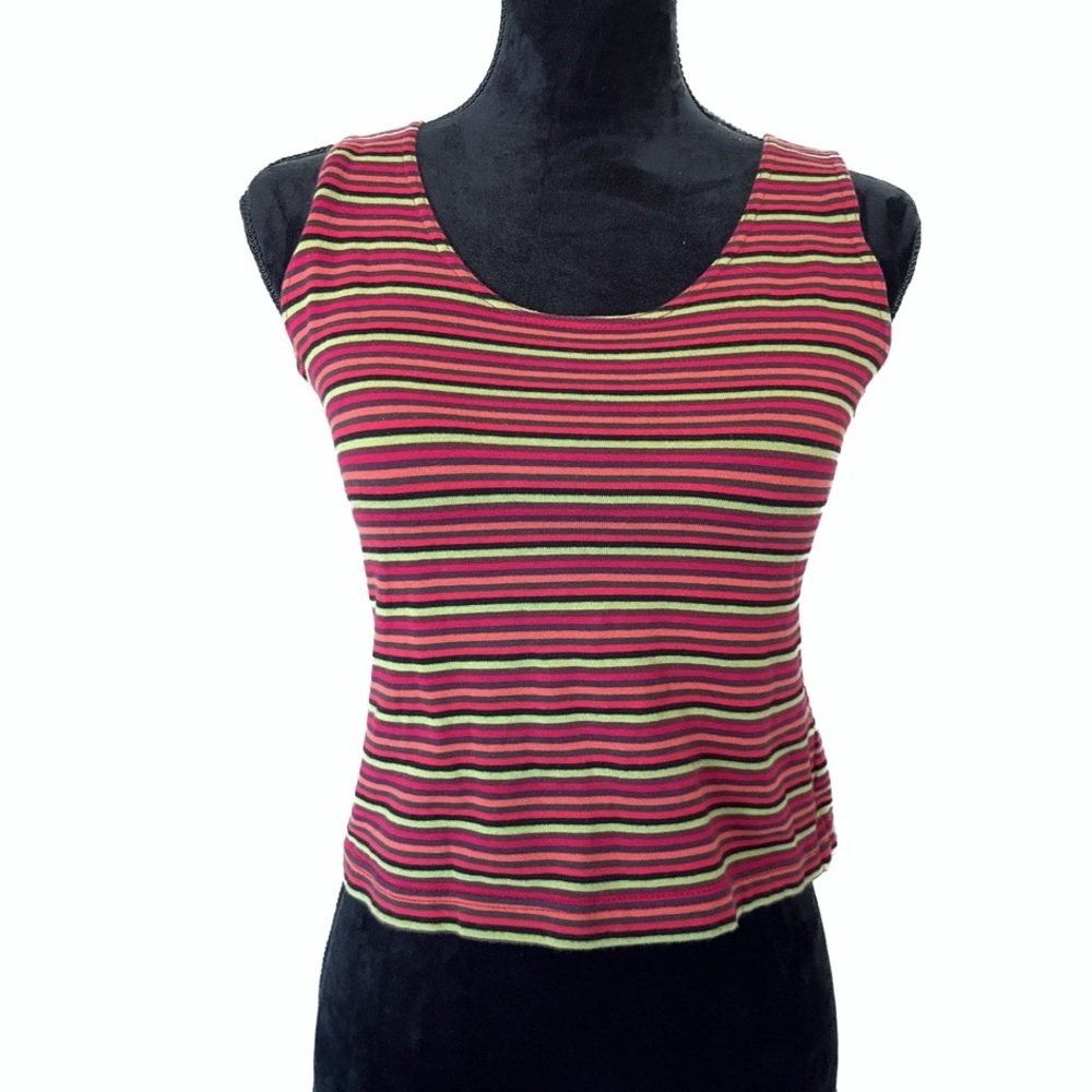 COSMOPOLITAN New York 2001 Size Large Red Striped Crop Tank Top
